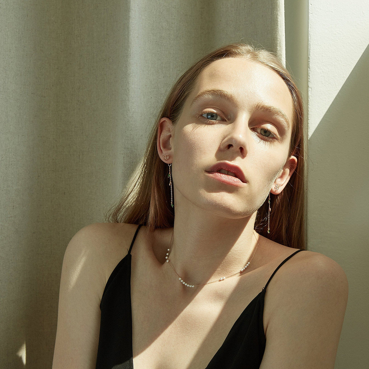 The Relay Pearl Arc Necklace