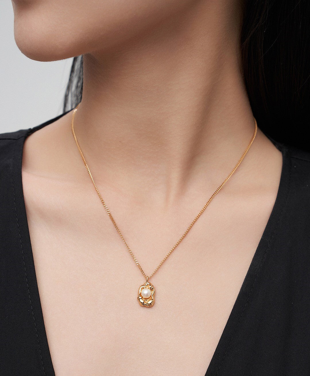 Dainty Freshwater Pearl Pendant Necklace-5