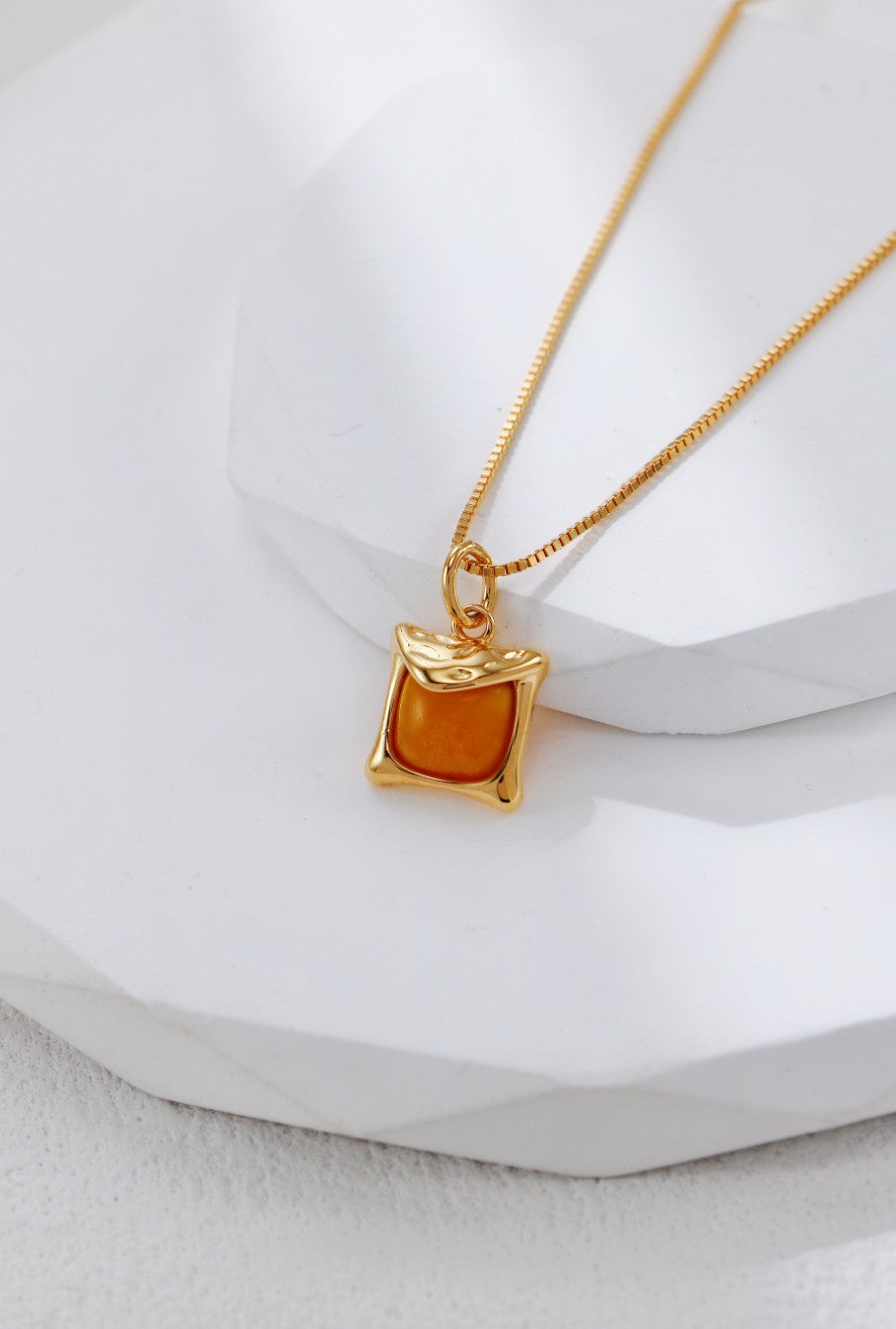 Vintage Gold Honey Amber Necklace-1